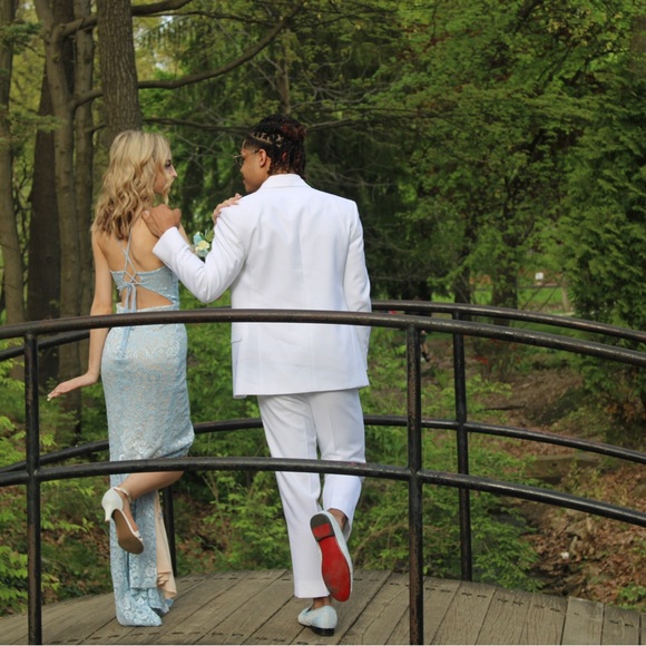 Size 0, light blue prom dress - Picture 1 of 2